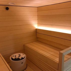 Pienikokoinen sauna